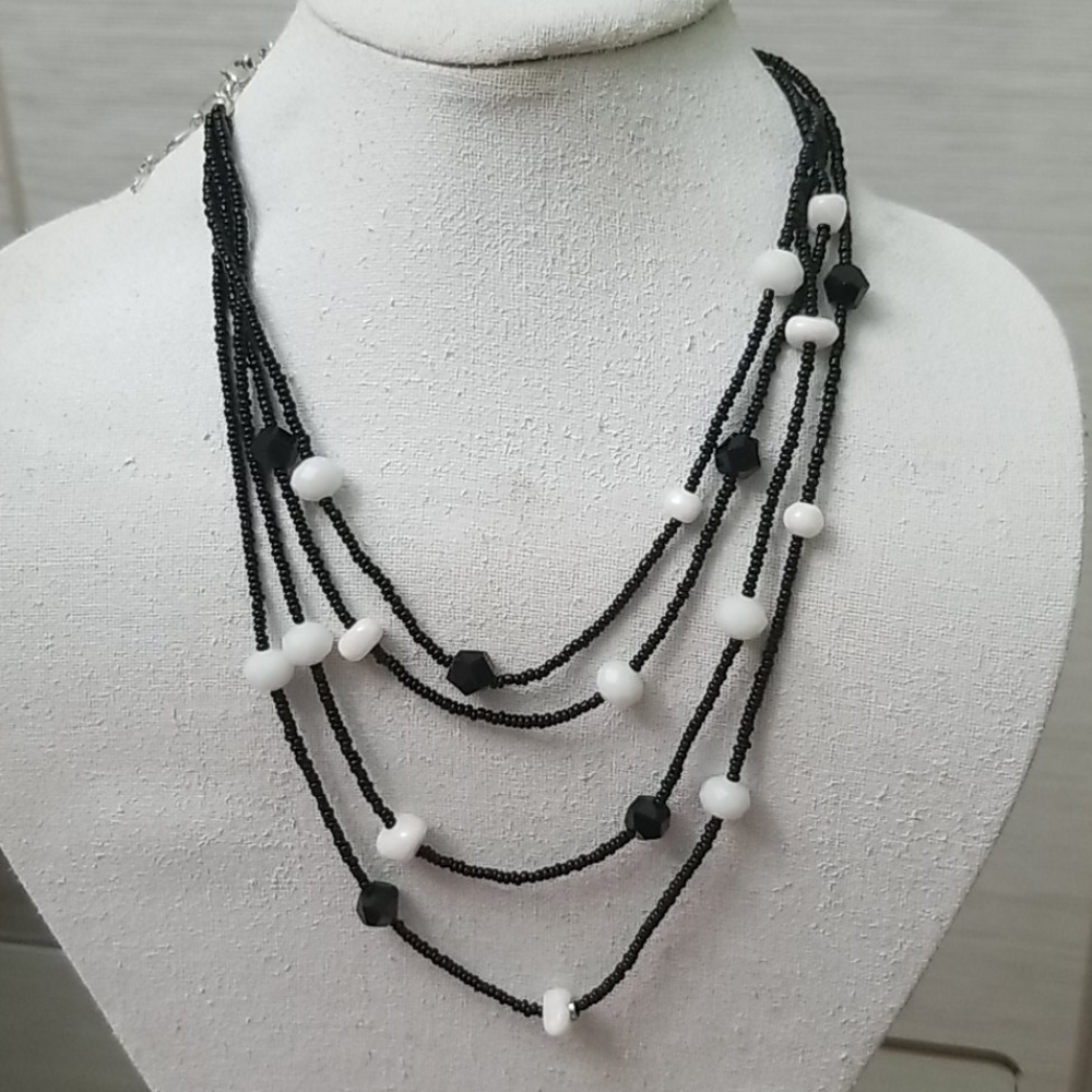 Rush NWT Necklace